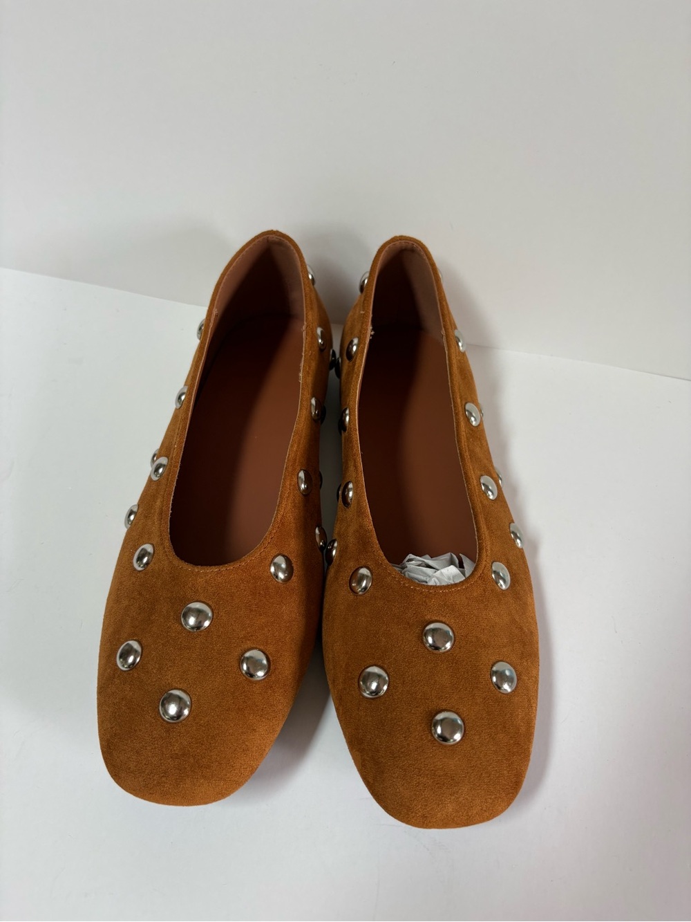 NWT Amazon Studded Flats Size 8.5 Women’s